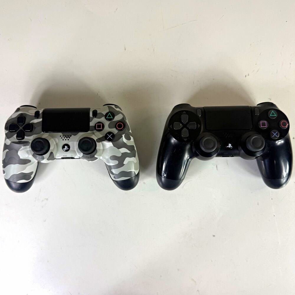 2 Sony DualShock 4 Wireless Controllers Black/Gray Camo Touchpad PS4 Untested